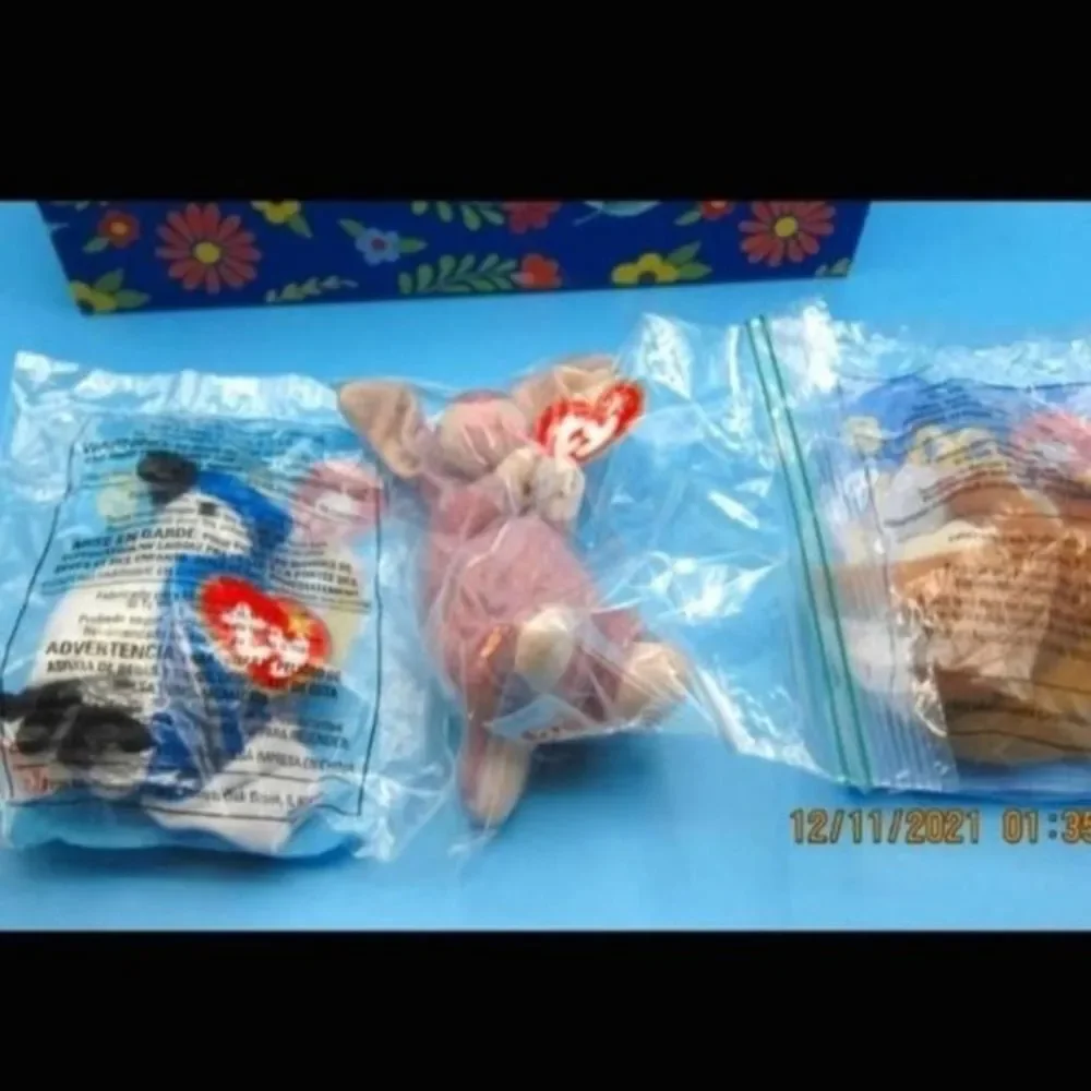 Disney Princess Snow White doll Gift Set Lipsmackers Ty teenie beanies